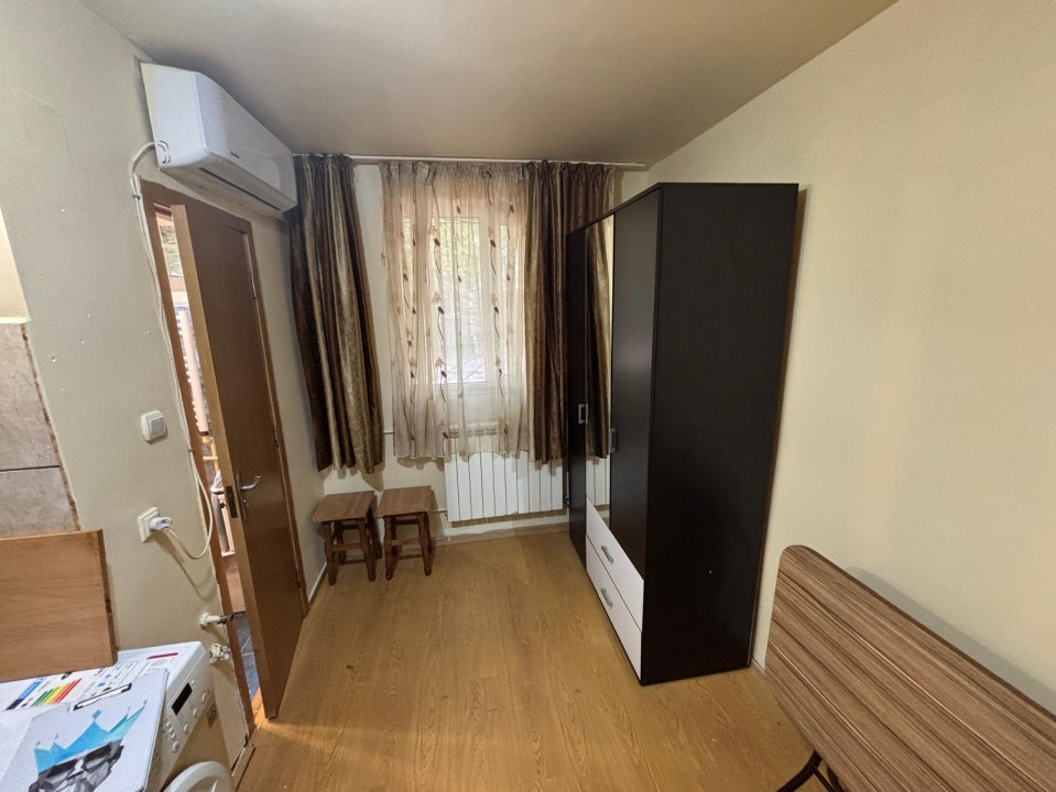 Garsoniera Titan Bucuresti — fotografie 3