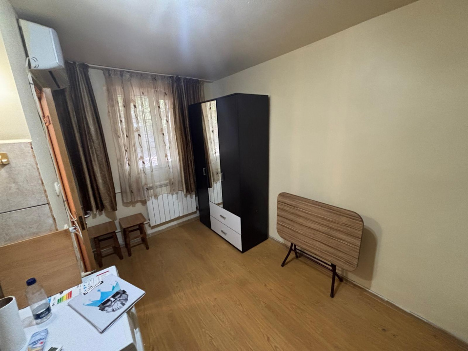 Garsoniera Titan Bucuresti — fotografie 2