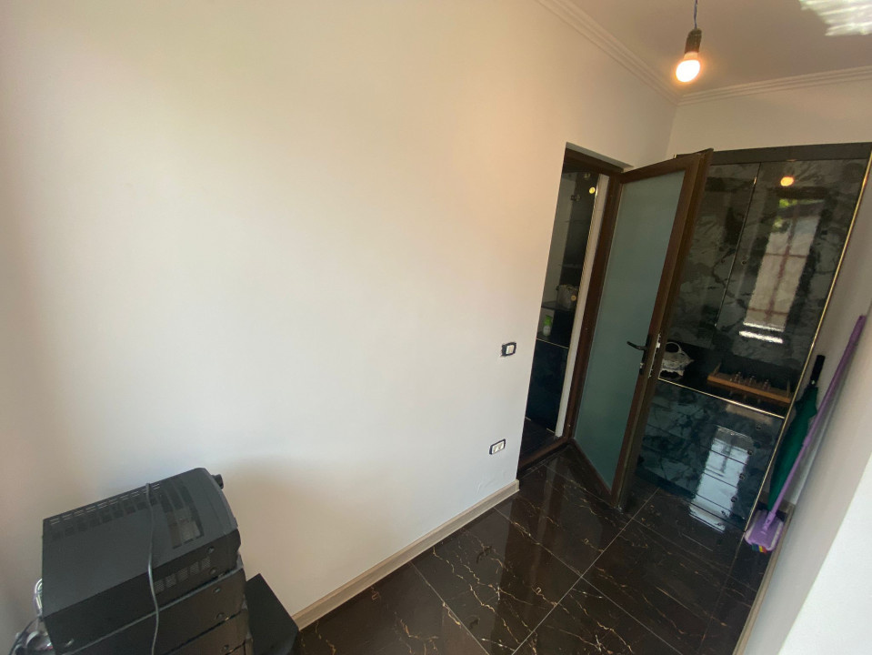 Casa 3 Camere Renovata modern cu curte proprie in Coiciu Termen lung — fotografie 18