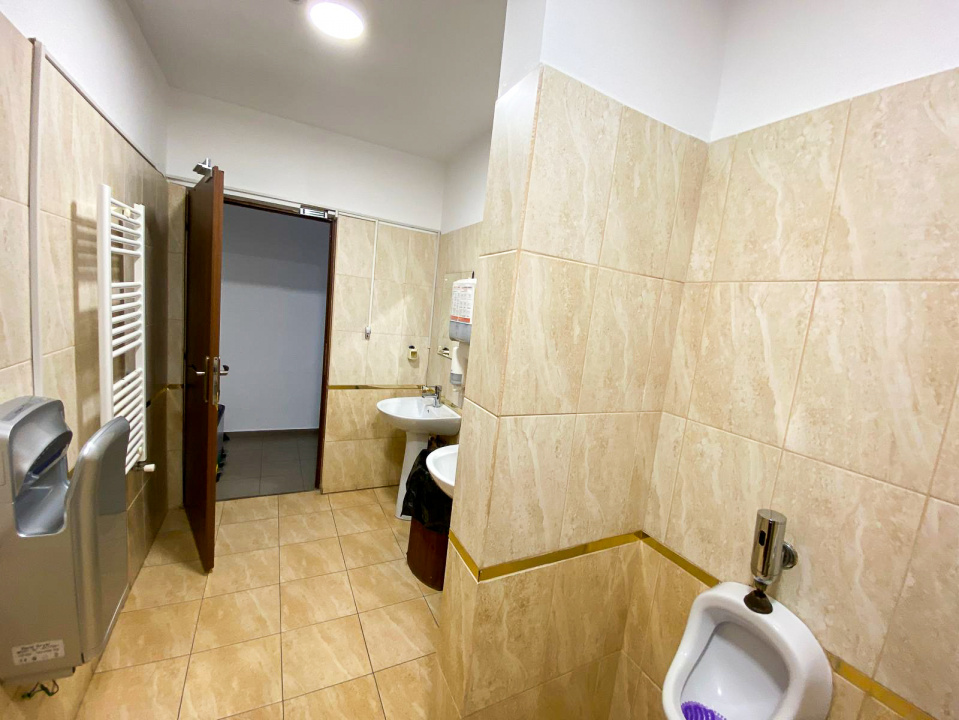 Spatiu de birouri 70 MP cladire noua in Port Constanta — fotografie 13