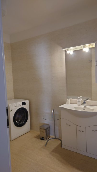 2 camere / North Area Lake View- Herastrau / Balcon / Parcare — fotografie 5