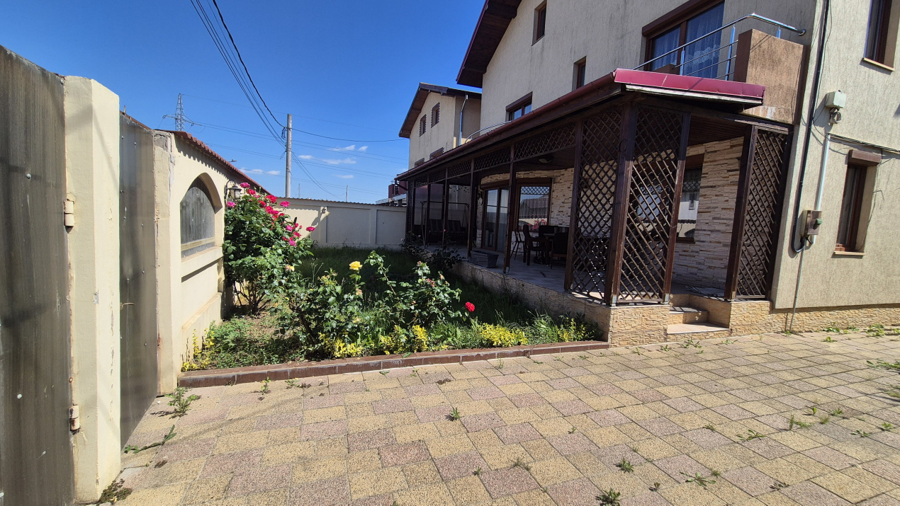 Casa 7 Camere Dobroesti