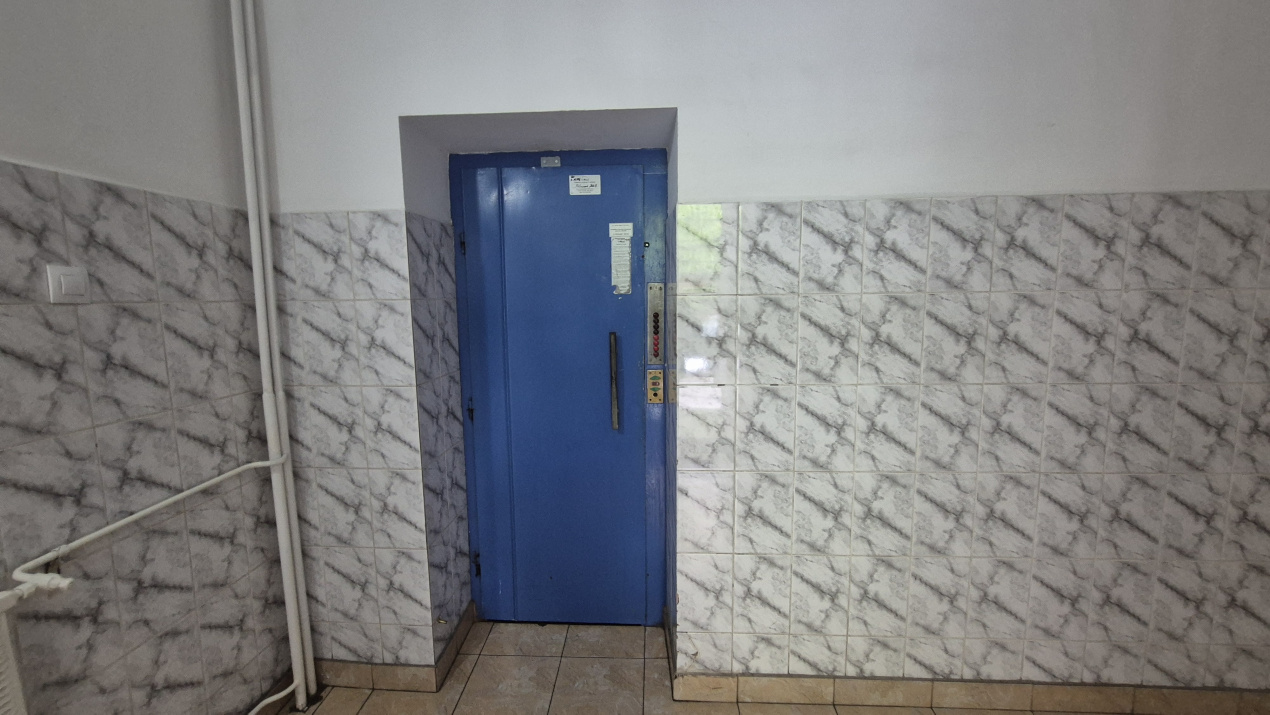 Inchiriere cabinet avocat – camera in apartament de birouri ultracentral — fotografie 12