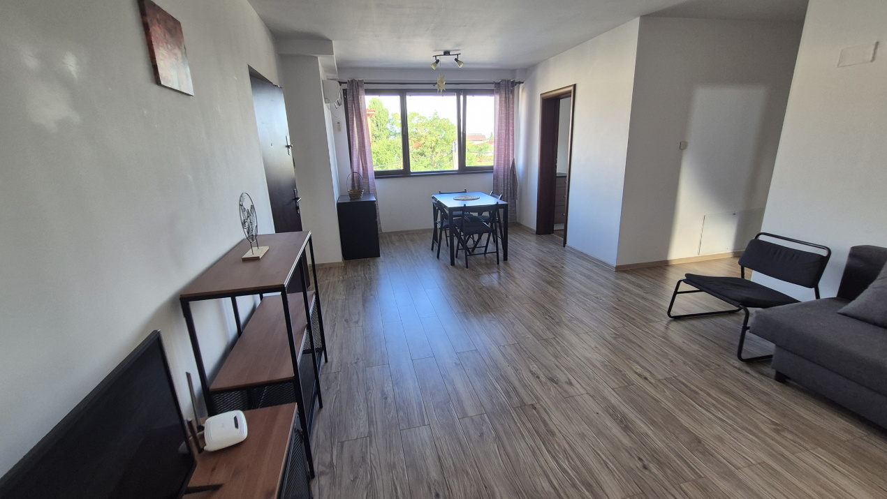  Apartament 3 Camere Straulesti in Casa 