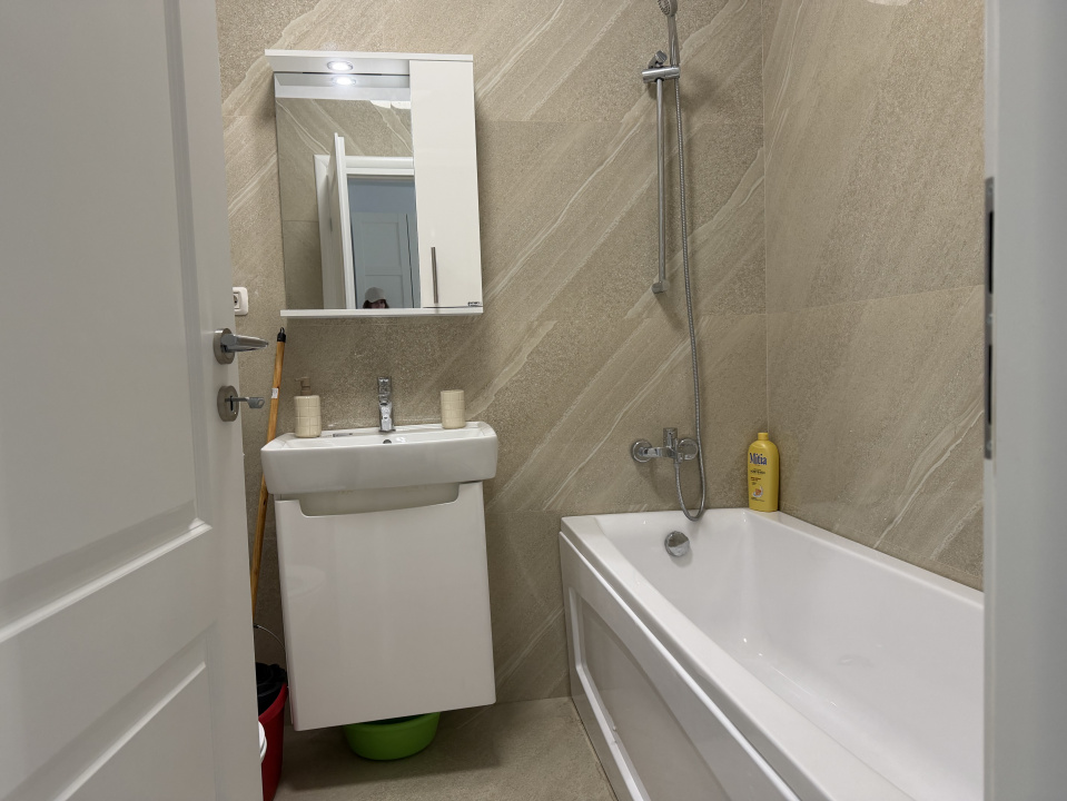Garsoniera nou mobilata Central Adress Residence cu loc de parcare  — fotografie 13
