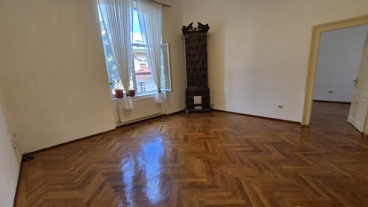 Spatiu Birou Universitate Bucuresti — fotografie 2