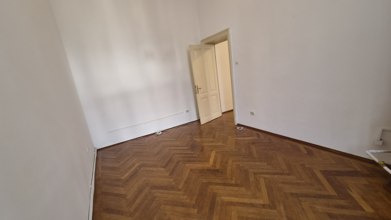 Spatiu Birou Universitate Bucuresti — fotografie 6