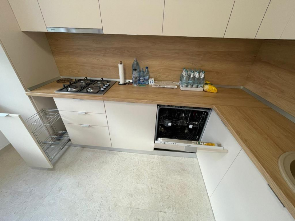 Baneasa | Vila 6 Camere | Centrala Proprie | Parcare | AC | Pet Friendly — fotografie 9
