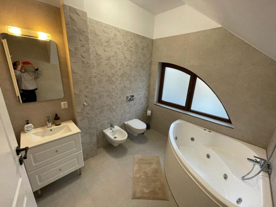 Baneasa | Vila 6 Camere | Centrala Proprie | Parcare | AC | Pet Friendly — fotografie 27