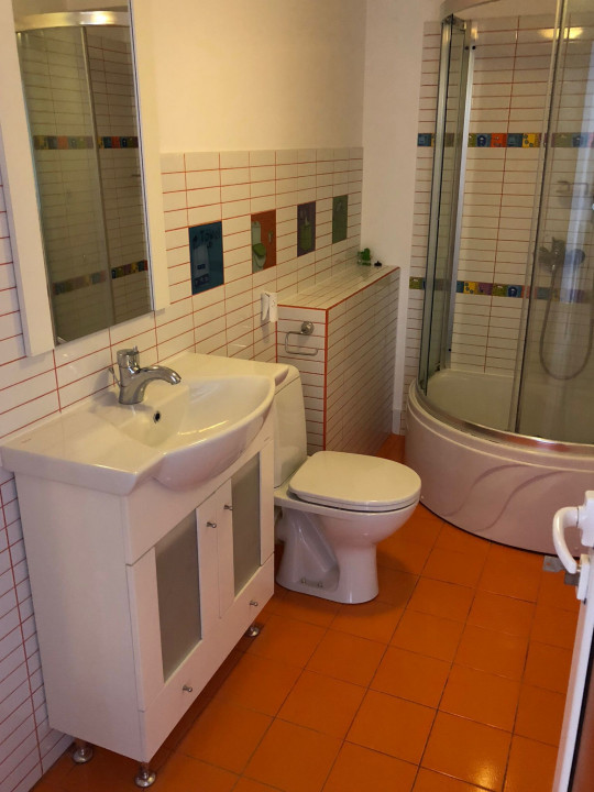 Casa | Vila | Gavana | Mobilata si utilata | Parter &amp; Mansarda — fotografie 14