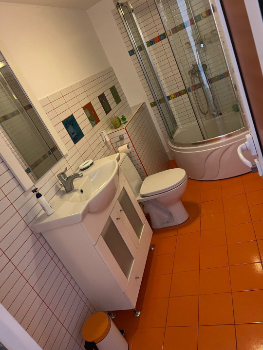 Casa | Vila | Gavana | Mobilata si utilata | Parter &amp; Mansarda — fotografie 16