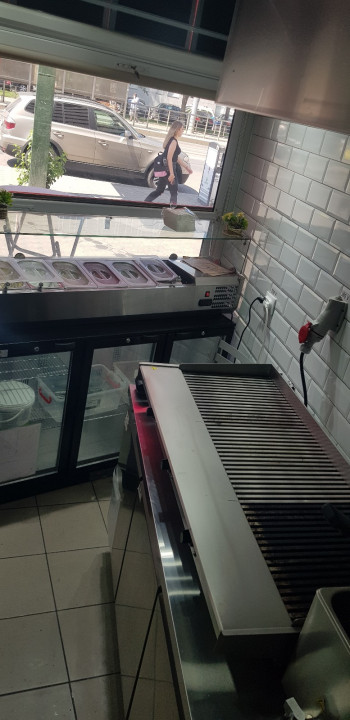 Tudor Vladimirescu | 14 mp | Pizzerie | Fast Food | Trafic Pietonal Intens | T17 — fotografie 5