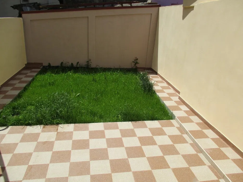 De inchiriat Casa renovata pentru Birouri 2 Camere cu curte in Centru — fotografie 7