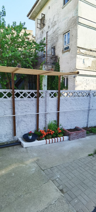 Cotroceni | Casa 3 Camere | Curte | Renovata | Pod Mansardabil — fotografie 2