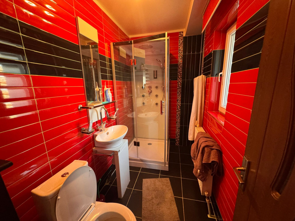 Casa Glina | 300 mp utili | 1000 mp teren | 9 Camere | 4 Bai  — fotografie 24