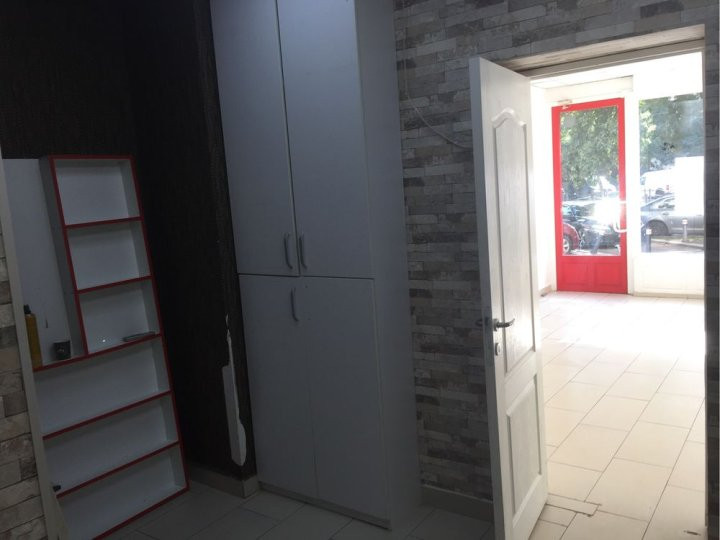 Moșilor I Spațiu Comercial 70mp I Vitrina 7ml I Stradal I Vad I Trifazic — fotografie 3