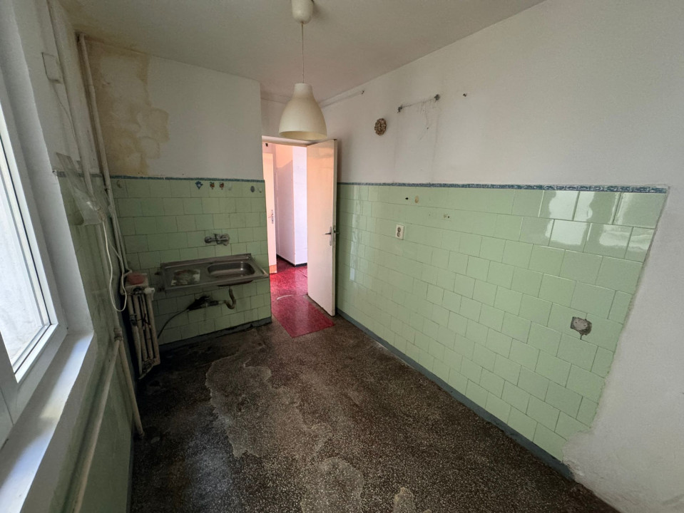 Cantemir-Tineretului | 2 Camere | Nemobilat | 5/7 | Necesita Renovare — fotografie 9