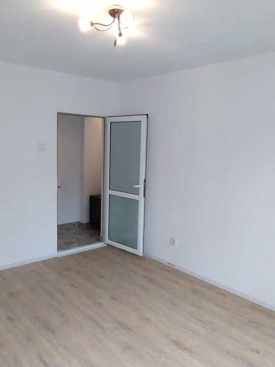 Garsoniera |  Micro 19 | Parter | Nemobilată — fotografie 2