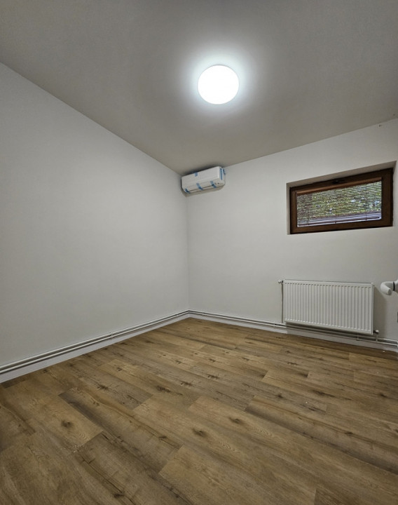 Spatiu birouri / 5 camere / Curte / 3 balcoane / Centrala / Nemobilata — fotografie 4