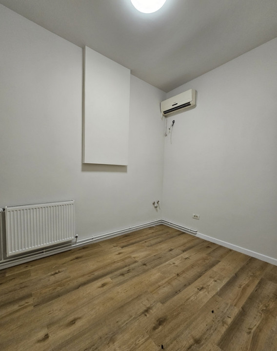Spatiu birouri / 5 camere / Curte / 3 balcoane / Centrala / Nemobilata — fotografie 6