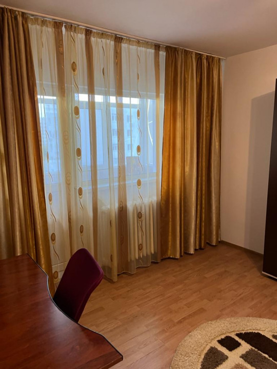 Delfinului | 2 Camere | Termoficare | Balcon Inchis | Etaj 6 | Renovat  — fotografie 3