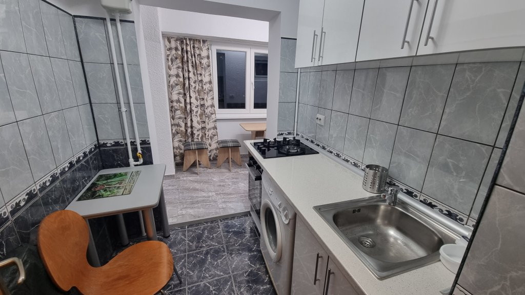 Garsoniera  Baba Novac Bucuresti — fotografie 6
