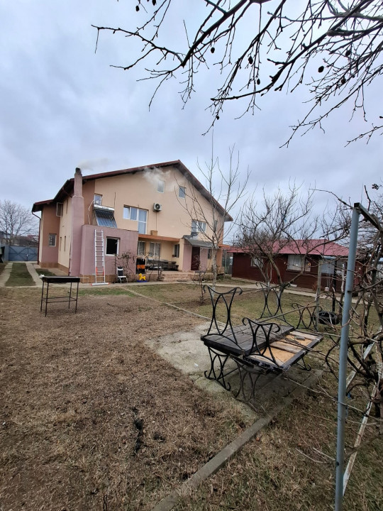 Vila/Duplex Rahova Bucuresti 421 MP 10 Camere — fotografie 3