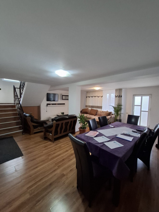 Vila/Duplex Rahova Bucuresti 421 MP 10 Camere — fotografie 4