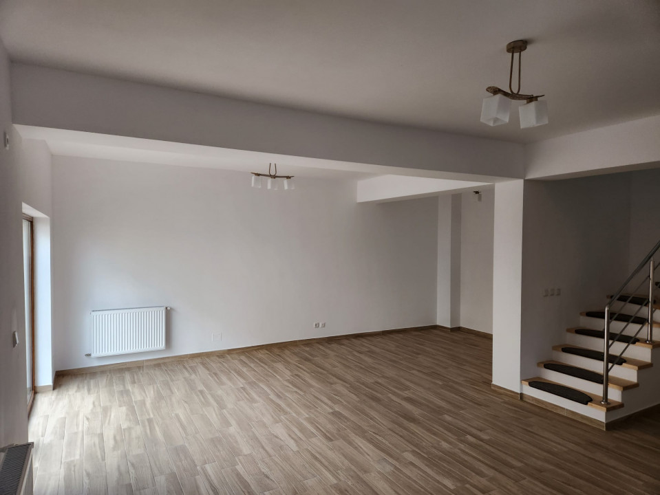 Casa 4 CAMERE GreenCity TERASA Pet Friendly  — fotografie 27