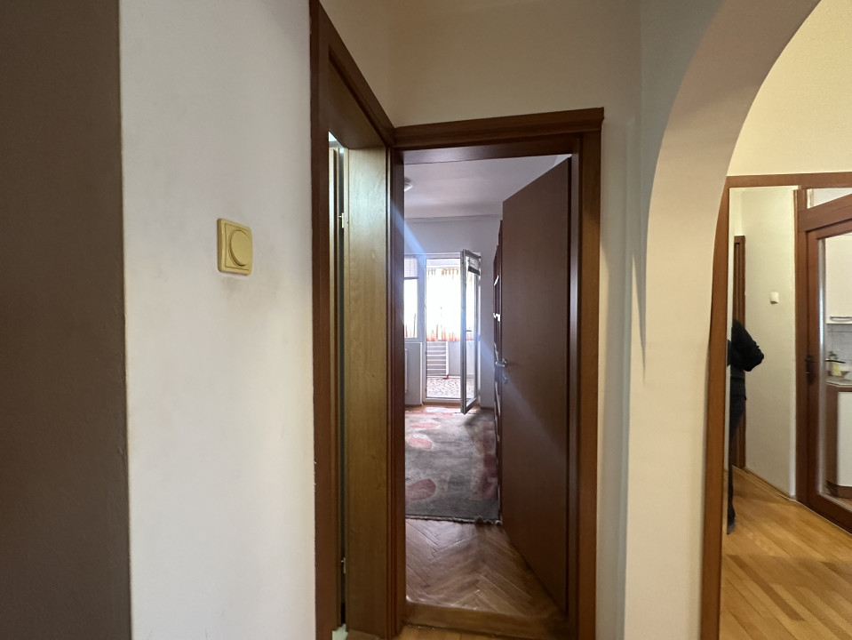 APARTAMENT 3 CAMERE SOS PANTELIMON  BUCURESTI  — fotografie 3