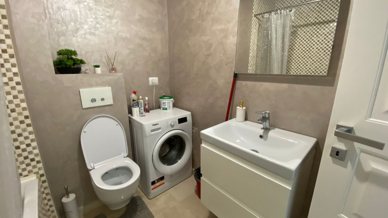 Studio de lux de inchiriat in zona Tomis Plus cu loc de parcare — fotografie 17