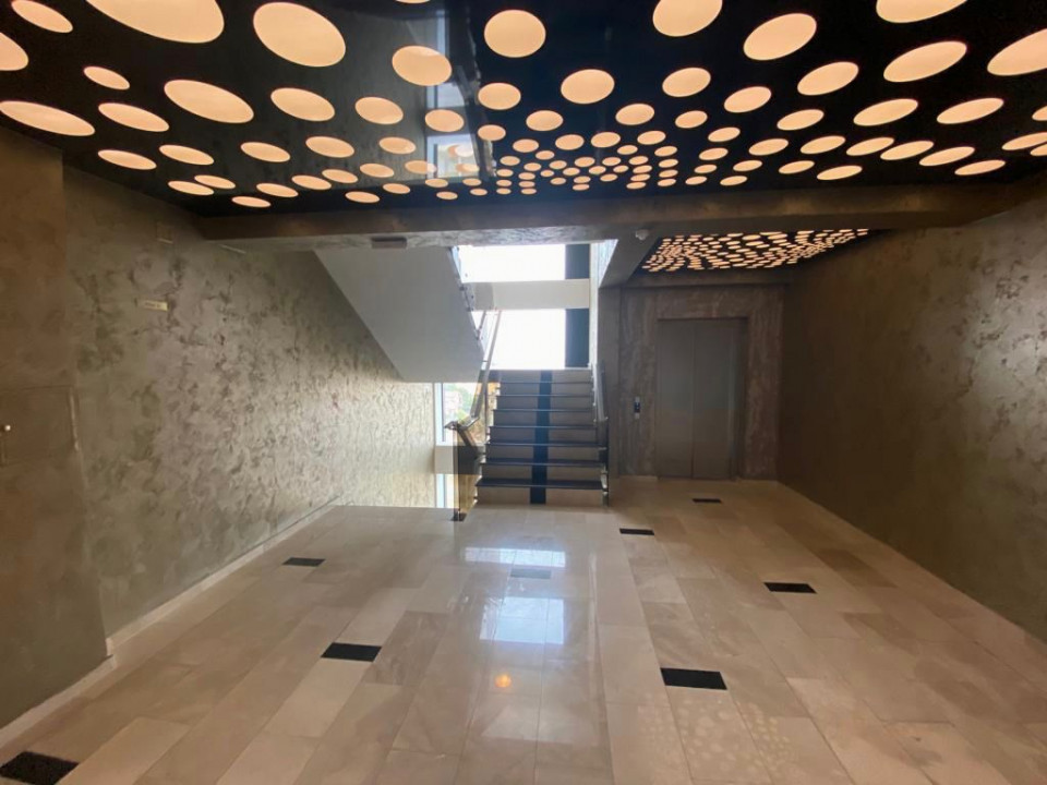 Studio de lux de inchiriat in zona Tomis Plus cu loc de parcare — fotografie 7
