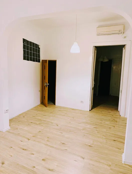 spatiu birouri 3 Camere P-ta Romana Bucuresti — fotografie 5