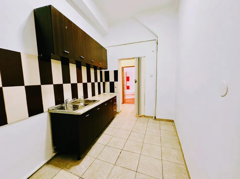 spatiu birouri 3 Camere P-ta Romana Bucuresti — fotografie 6