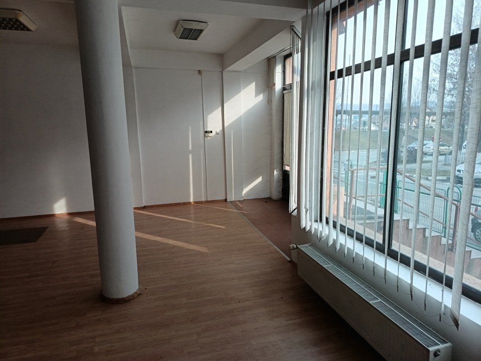 Spatiu de birouri Constantin Brancusi Ramnicu Valcea — fotografie 21
