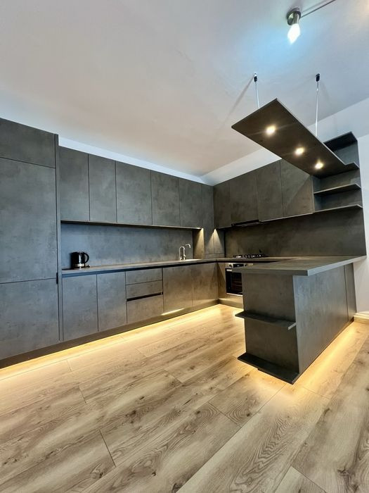  Apartament 4 Camere Tractorul Brasov — fotografie 2