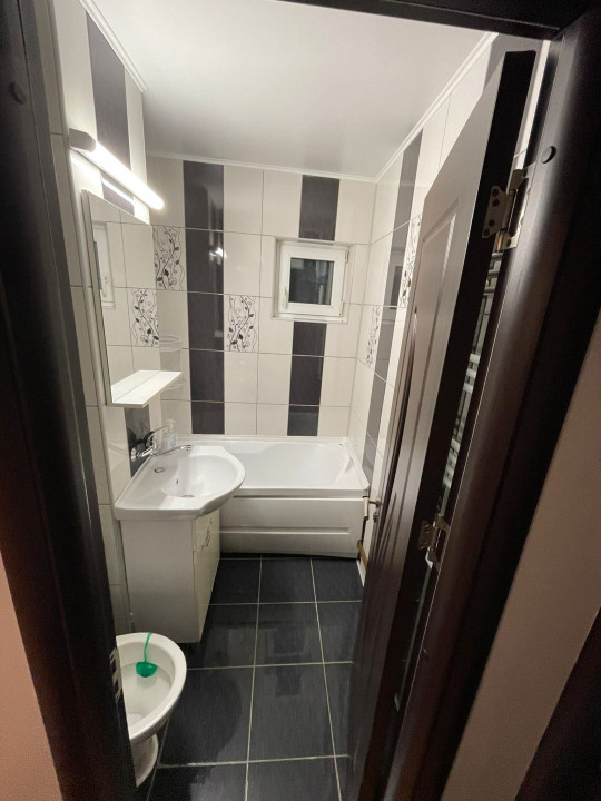  Apartament 3 Camere Mihai Bravu Ploiesti — fotografie 13