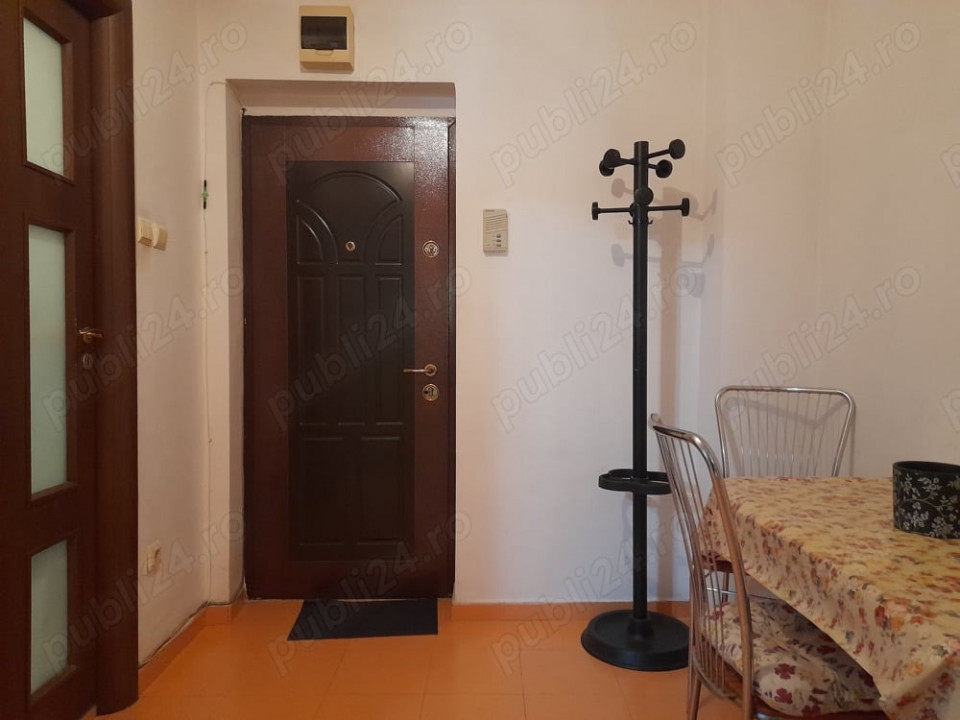 Garsoniera Titan Bucuresti — fotografie 2