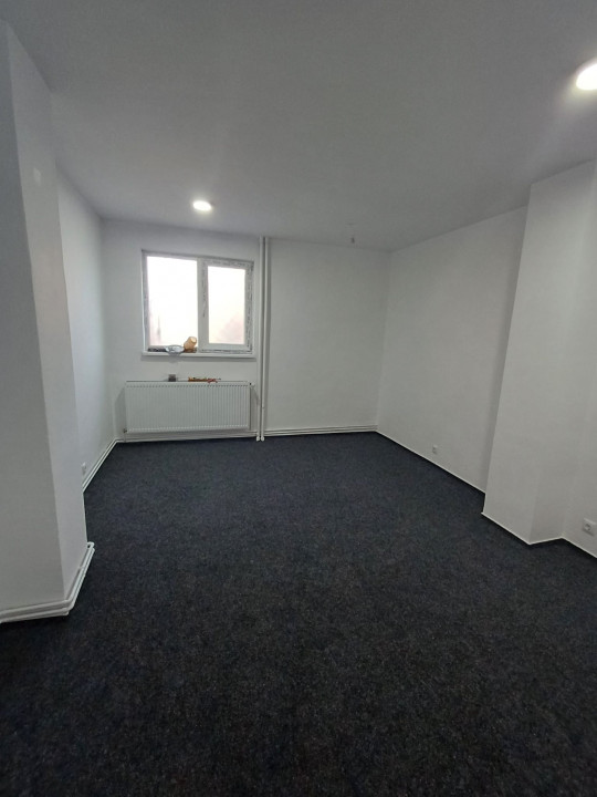 Spatiu Birouri 70mp Eroii Revolutiei Pieptanari Bucuresti — fotografie 2