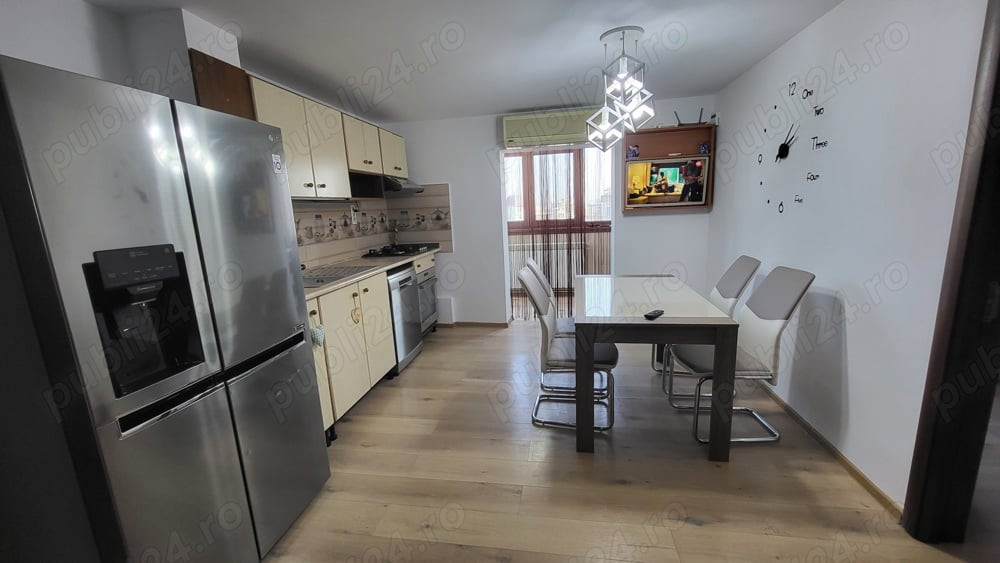 Apartament de inchiriat cu trei camere in zona Brotacei — fotografie 10