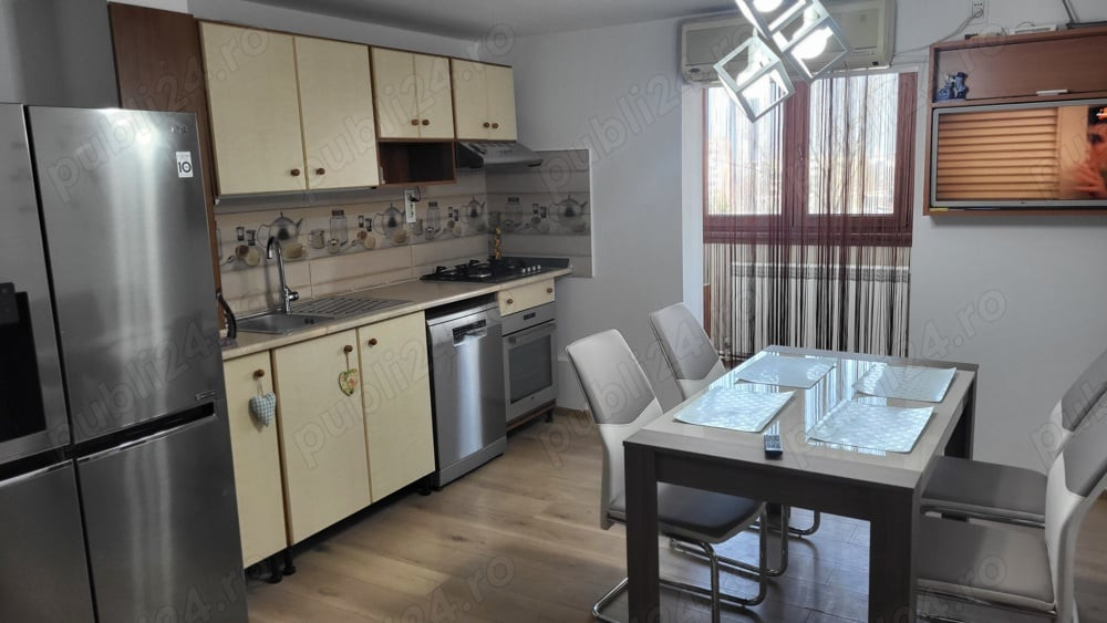 Apartament de inchiriat cu trei camere in zona Brotacei — fotografie 11