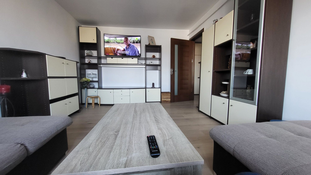 Apartament de inchiriat cu trei camere in zona Brotacei — fotografie 2
